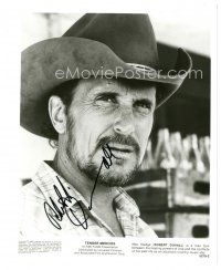 1r0685 ROBERT DUVALL signed 8x10 still '83 great close up wearing cowboy hat from Tender Mercies!