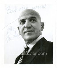 1r0721 TELLY SAVALAS signed 8x10 still '70s head & shoulders close up in suit & tie from Kojak!