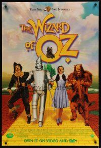 1t831 WIZARD OF OZ video 1sh R99 Victor Fleming, Judy Garland all-time classic!