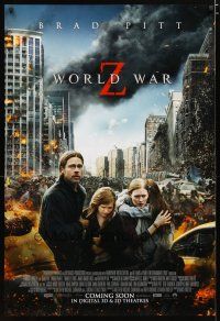 2m831 WORLD WAR Z int'l advance DS 1sh '13 Brad Pitt, Mireille Enos, Kertesz, zombie apocalypse!