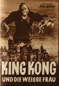 3a0380 KING KONG German program R52 classic image of ape holding Fay Wray over New York City!