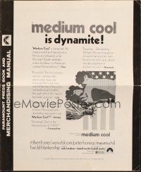 3a0955 MEDIUM COOL pressbook '69 Haskell Wexler's X-rated 1960s counter-culture classic!