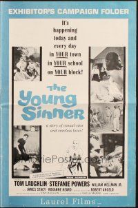 3a1216 YOUNG SINNER pressbook '65 Tom Laughlin pre-Billy Jack, casual sins and careless loves!