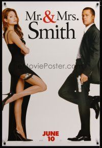 3f543 MR. & MRS. SMITH teaser 1sh '05 married assassins Brad Pitt & sexy Angelina Jolie!