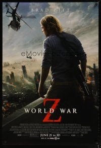 3f835 WORLD WAR Z advance DS 1sh '13 Brad Pitt overlooking burning city, zombie apocalypse!