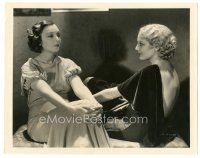 3k063 BARGAIN OF THE CENTURY candid 8x10 still '33 Zasu Pitts & Thelma Todd relax between scenes!