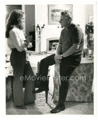 3k356 GUESS WHO'S COMING TO DINNER candid 8x10 still '67 Stanley Kramer & Katharine Houghton on set