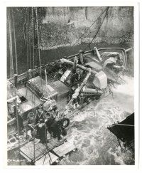3k359 GUNS OF NAVARONE candid 8.25x10 still '61 crew films Gregory Peck's ship sinking in storm!