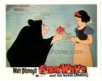 3y854 SNOW WHITE & THE SEVEN DWARFS LC R67 Disney classic, Snow White getting apple from witch!