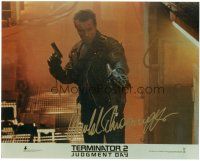 4t527 ARNOLD SCHWARZENEGGER signed color 8x10 REPRO still '90s cool image from Terminator 2!