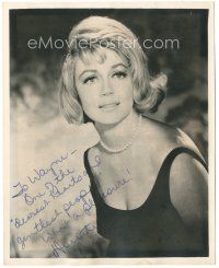 4t311 DOROTHY MALONE signed deluxe 8x10 still '60s waist-high portrait in low-cut dress & pearls!