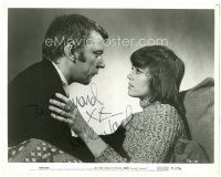 4t367 JANE FONDA signed 8x10.25 still '71 great close up with Donald Sutherland from Klute!