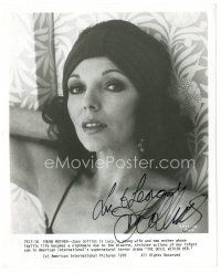 4t378 JOAN COLLINS signed 8.25x10 still '76 close up of the English star from The Devil Within Her!