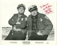 4t385 JONATHAN WINTERS signed 8x10.25 still '66 c/u with Brian Keith in The Russians Are Coming!
