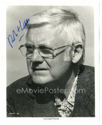 4t472 ROBERT WISE signed 8x10 still '75 candid portrait of the great director from The Hindenburg!