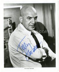 4t500 TELLY SAVALAS signed TV 8x10 still '70s great close up with his arms crossed from Kojak!