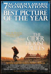 4z211 CIDER HOUSE RULES awards 1sh '99 Tobey McGuire carries Charlize Theron piggyback!