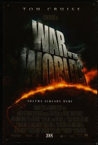 4z807 WAR OF THE WORLDS int'l advance DS 1sh '05 Tom Cruise, Steven Spielberg, fiery action!