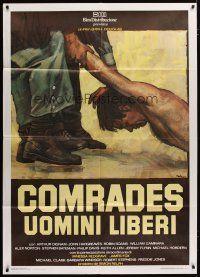 5b028 COMRADES Italian 1p '86 completely different Iaia art of man being dragged on the ground!