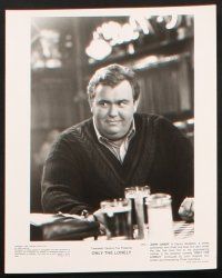 5d602 ONLY THE LONELY 6 8x10 stills '91 John Candy, Ally Sheedy, Maureen O'Hara, Anthony Quinn!