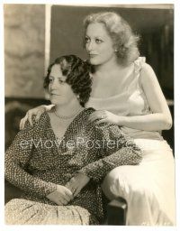 5k533 JOAN CRAWFORD 7x9.25 still '31 great portrait w/ her mother before making Laughing Sinners!