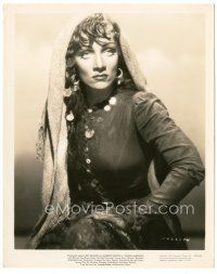 5k625 MARLENE DIETRICH 8x10.25 still '47 portrait as a gypsy woman from Golden Earrings!