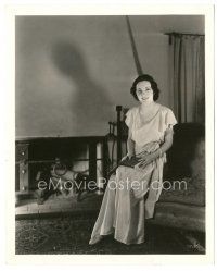 5k636 MAUREEN O'SULLIVAN deluxe 8x10 still '30s the pretty star holding a book by her fireplace!