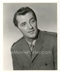 5k765 ROBERT MITCHUM 8.25x10 still '59 great head & shoulders portrait from The Angry Hills!