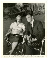 5k931 UGLY AMERICAN candid 8.25x10 still '63 Marlon Brando smiling with his sister Jocelyn on set!