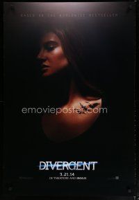 5p246 DIVERGENT teaser DS 1sh '14 cool image of sexy Shailene Woodley!