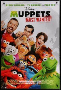 5p554 MUPPETS MOST WANTED advance DS 1sh '14 Ricky Gervais, Ty Burrell, Tina Fey!