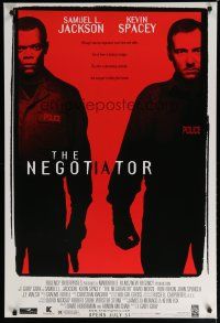 5p563 NEGOTIATOR advance 1sh '98 cool image of Samuel L. Jackson & Kevin Spacey!