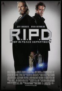 5p616 R.I.P.D. DS 1sh '13 Ryan Reynolds & Jeff Bridges with glowing guns!