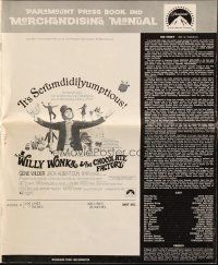 5z987 WILLY WONKA & THE CHOCOLATE FACTORY pressbook '71 Gene Wilder, it's scrumdidilyumptious!