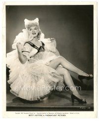 6c140 BETTY HUTTON 8.25x10 still '42 seated c/u in sexy outfit showing her legs in Happy Go Lucky!