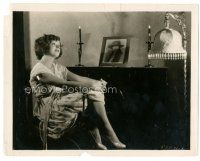 6c231 CLARA BOW 8x10.25 still '20s great seated portrait of the beautiful redhead looking up!
