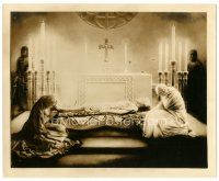 6c282 DIE NIBELUNGEN: SIEGFRIED 8.25x10 still '24 Fritz Lang, women pray for Richter as Siegfried!