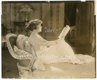 6c552 LET'S ELOPE 8.25x10 still '19 great portrait of pretty Marguerite Clark reading a book!