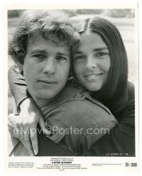 6c572 LOVE STORY 8x10 still '71 romantic portrait of smiling Ali MacGraw & Ryan O'Neal!