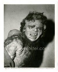 6c602 MAN OF A THOUSAND FACES 8.25x10 still '57 Cagney as Lon Chaney in makeup as the Hunchback!