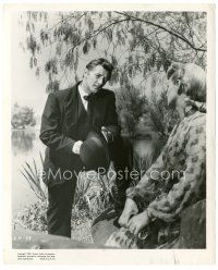 6c679 NIGHT OF THE HUNTER 8.25x10 still '55 great close up of Robert Mitchum & Shelley Winters!