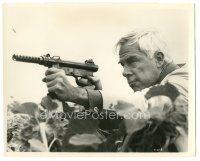 6c719 PRIME CUT 8x10 still '72 great close up of tough guy Lee Marvin shooting assault rifle!