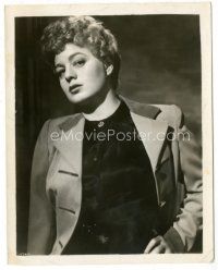 6c807 SHELLEY WINTERS 8x10.25 still '52 close up with her hand on her hip from My Man and I!