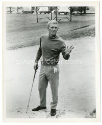 6c895 THOMAS CROWN AFFAIR candid 8x10 still '68 great image of Steve McQueen golfing in sand trap!