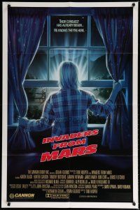 6g454 INVADERS FROM MARS R-rated 1sh '86 Tobe Hooper, art by Mahon, he knows they're here!