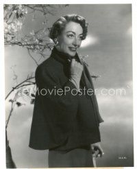 6t102 JOAN CRAWFORD 7.5x9.5 still '50 wearing a cross between cape & jacket in Damned Don't Cry!
