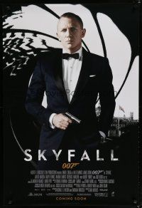 7d437 SKYFALL int'l advance DS 1sh 2012 cool image of Daniel Craig as Bond in tux with gun!