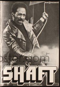 7t149 SHAFT pressbook '71 classic image of Richard Roundtree firing his gun!