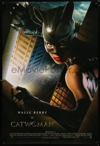 8c161 CATWOMAN int'l advance DS 1sh '04 great image of sexy Halle Berry in mask!