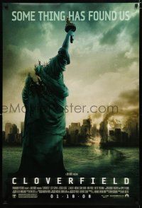 8c175 CLOVERFIELD advance DS 1sh '08 wild image of destroyed New York & Lady Liberty decapitated!